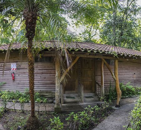 Bugabutik Hotel Resort Cocles Beach ภายนอก รูปภาพ
