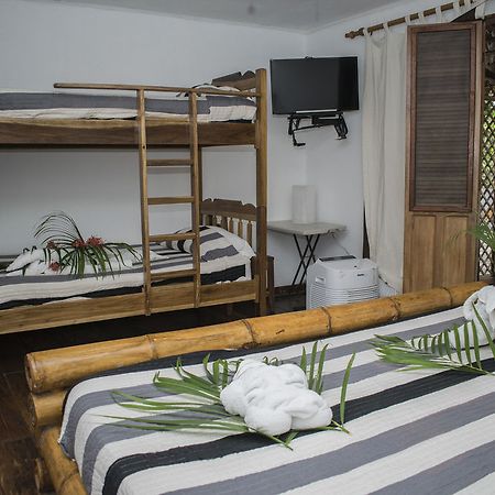 Bugabutik Hotel Resort Cocles Beach ภายนอก รูปภาพ